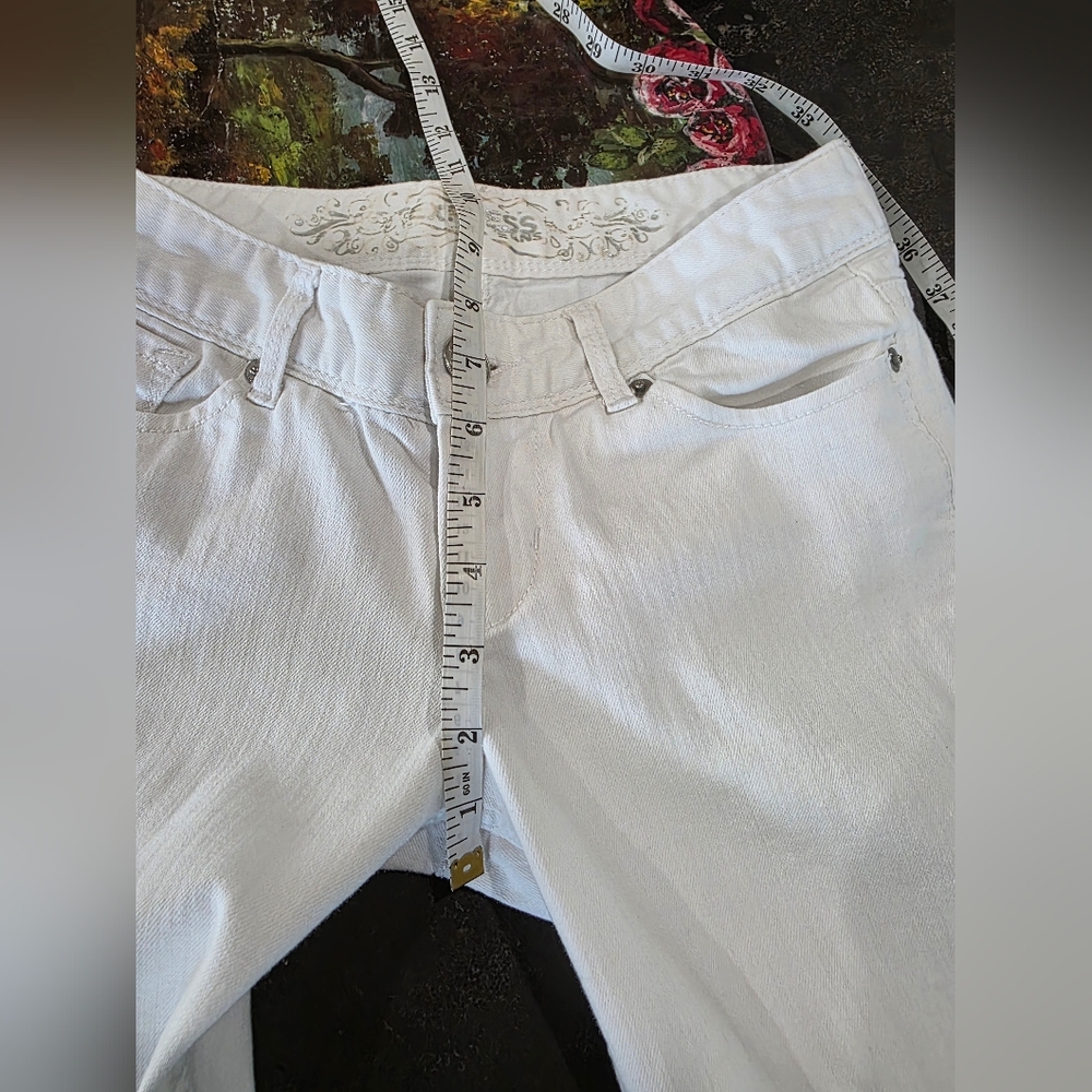 Express White Cropped Jeans for Women - Picture 4 of 11
